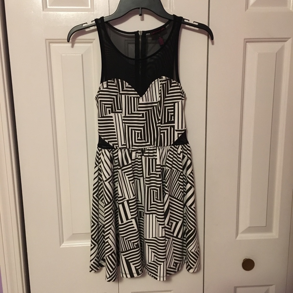 Geo Print Mesh Top Dress